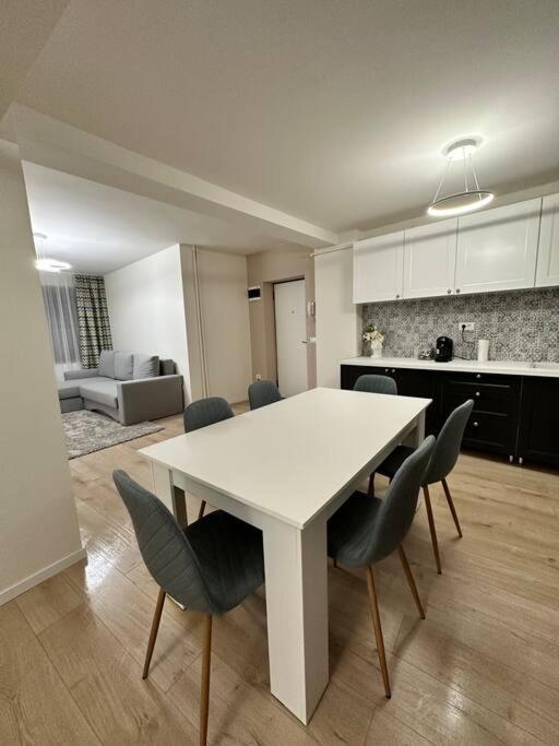 Ultracentral Luxury Apartament Тімішоара Екстер'єр фото